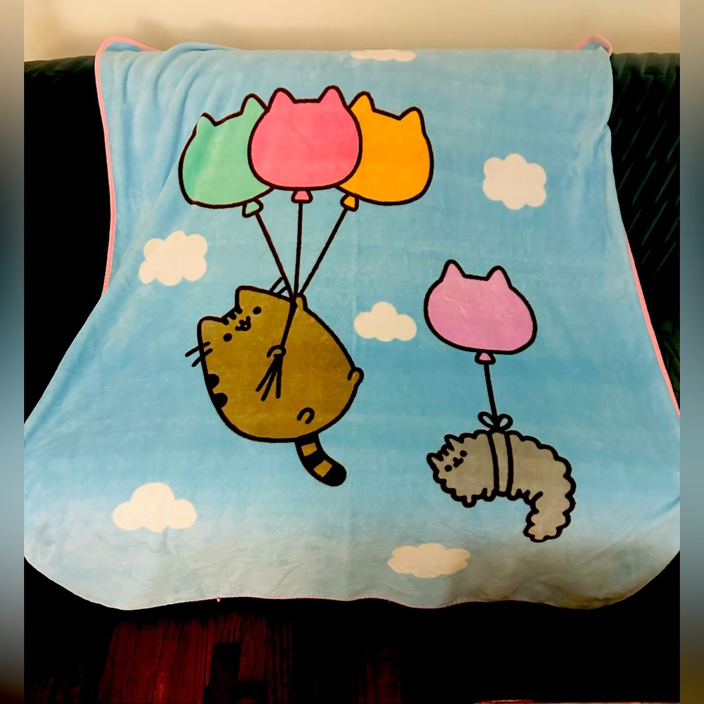 Pusheen the Cat soft fleece blanket